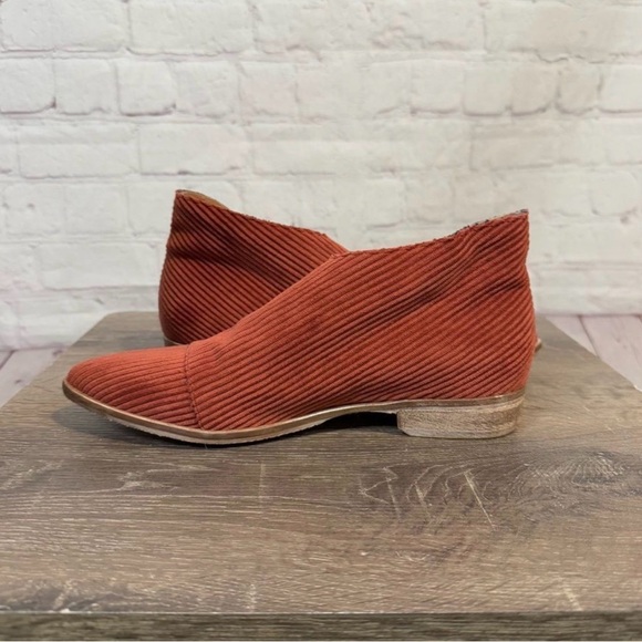 Free People Royal Rust Corduroy Slip-On Flats - Picture 5 of 9